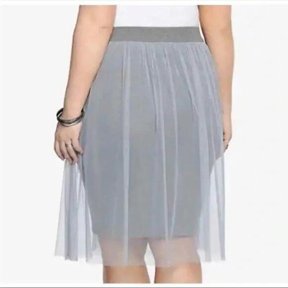 Torrid Plus Size 1 Gray Fitted Knit Bodycon Mini Skirt w Tulle Tutu Mesh Overlay - Picture 3 of 3